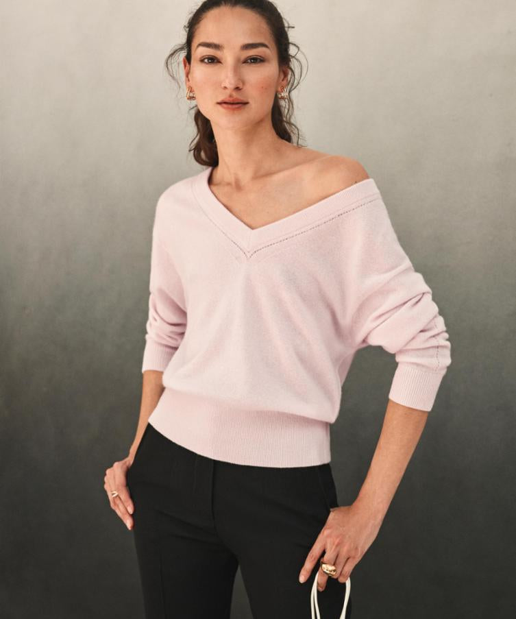 Cashmere Wide V-neck