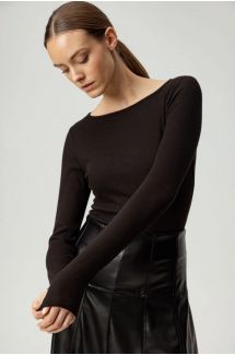 Eira Tee