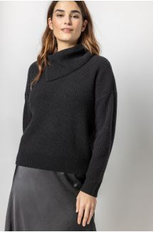 Folded Collar Pullover